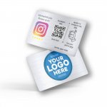 Nfc tap or scan κάρτα αξιολογήσεων Instagram με NFC και QR Code με το logo σας